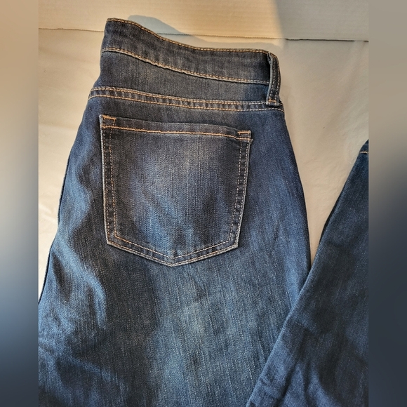 Gap Women Jeans Perfect Boot, Size 29x31 - Picture 7 of 7